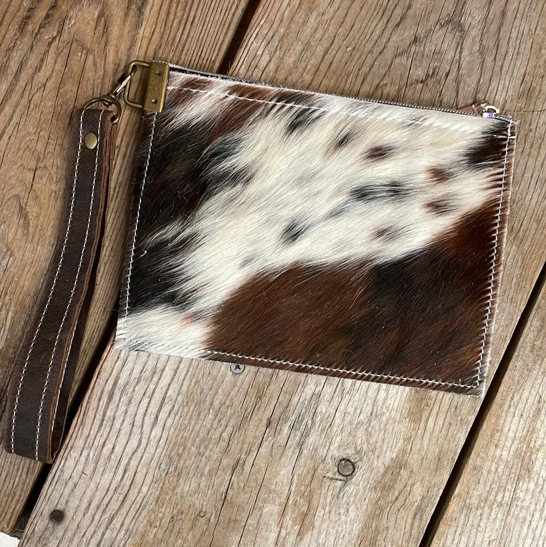 127 Make-up bag - Tricolor w/ Wyoming Tool