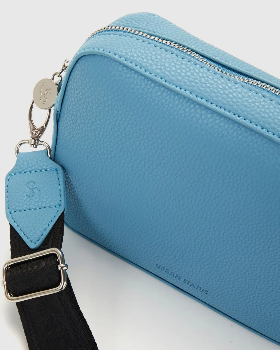 BOND Camera Crossbody Blue