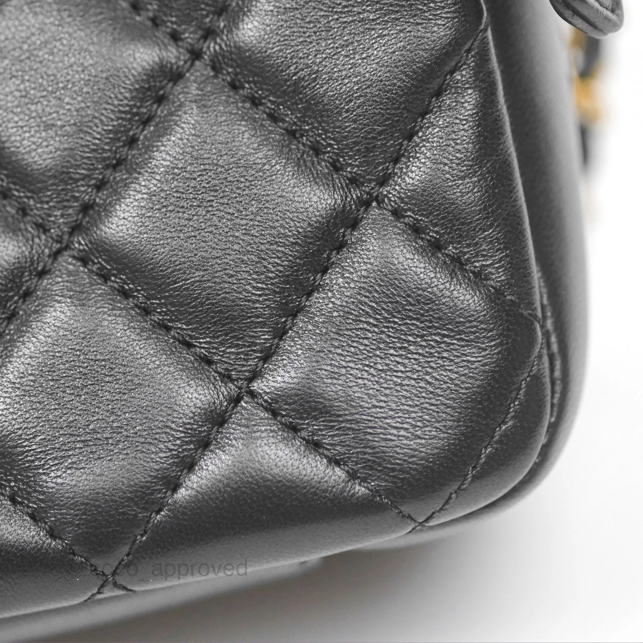 Chanel Quilted CC Pearl Crush Camera Case Black Lambskin Gold Hardware