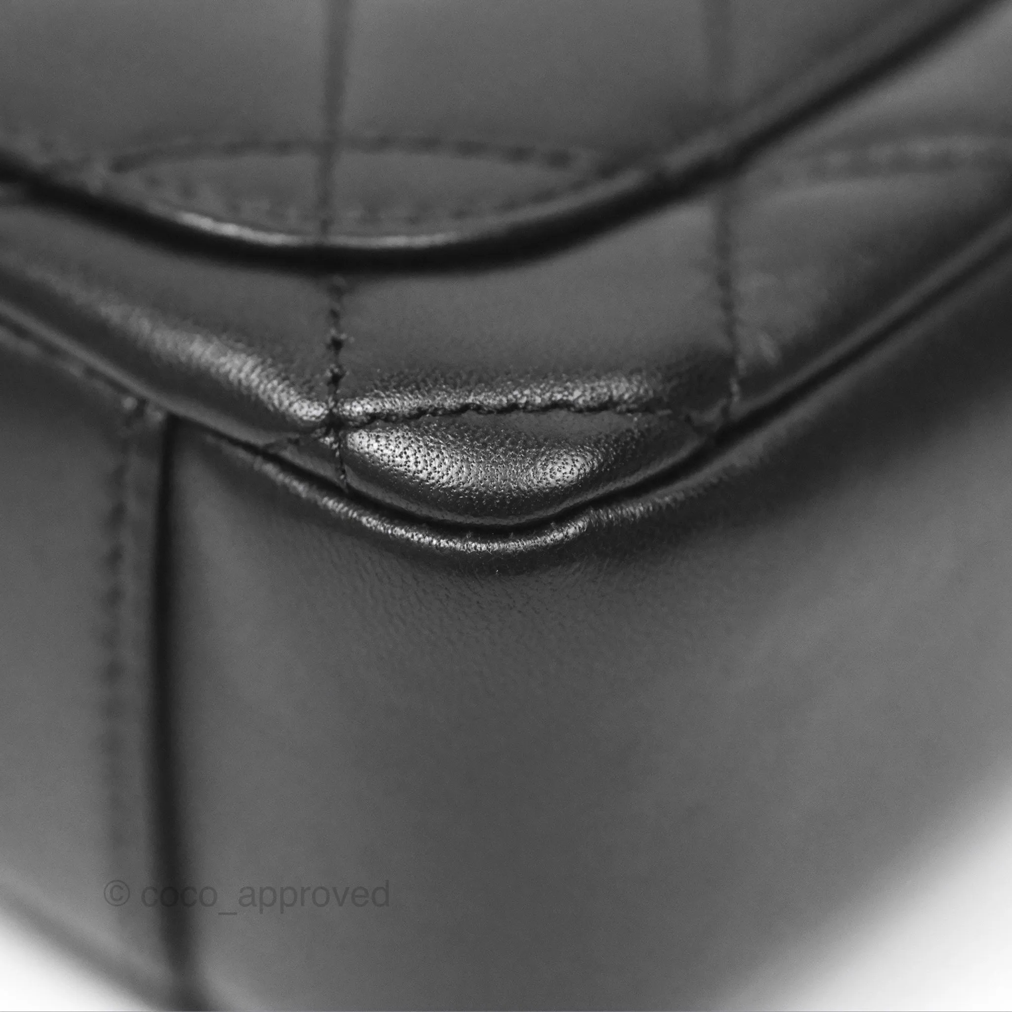 Chanel Quilted CC Pearl Crush Camera Case Black Lambskin Gold Hardware