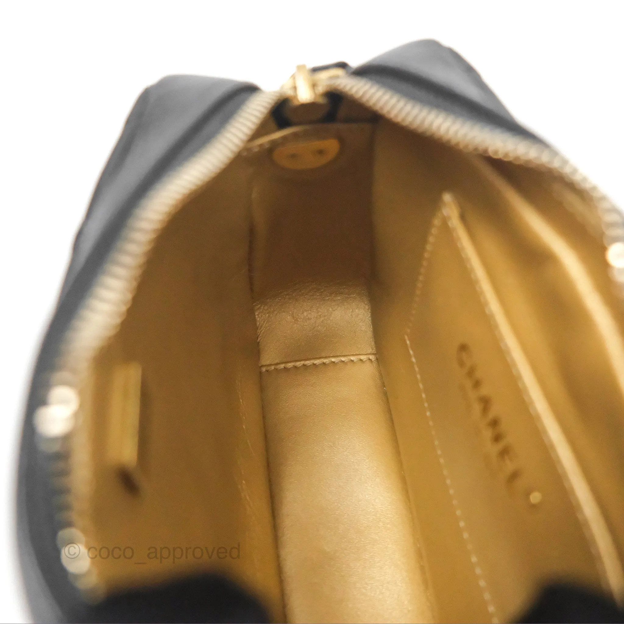 Chanel Quilted CC Pearl Crush Camera Case Black Lambskin Gold Hardware
