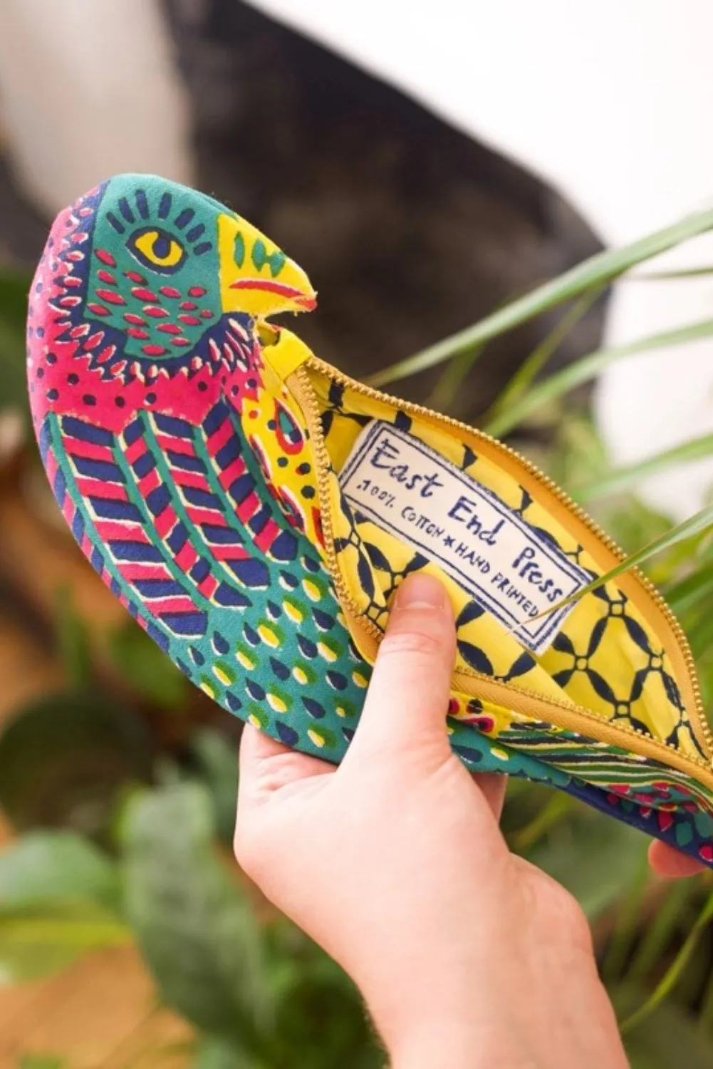 EAST END PRESS PARROT COTTON POUCH