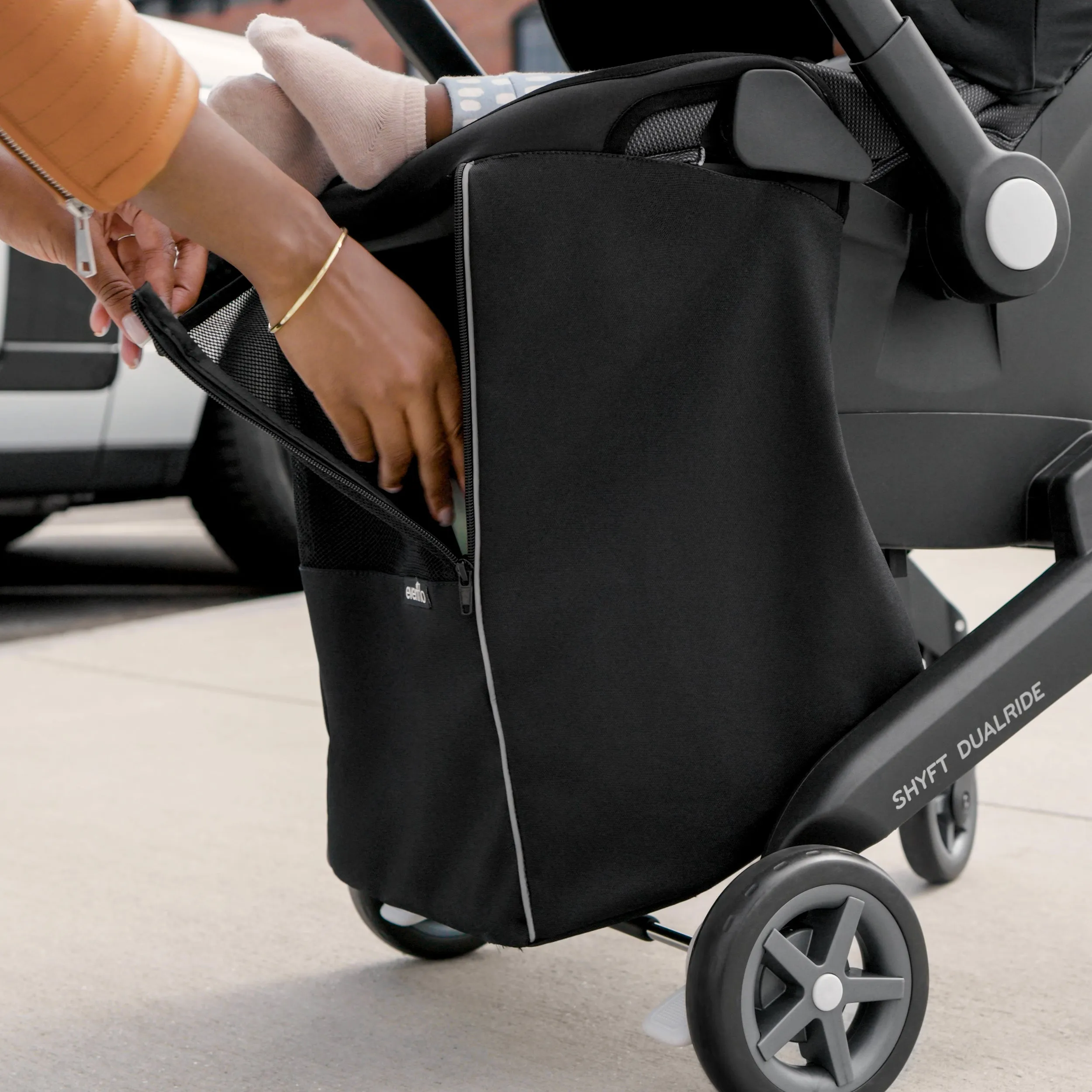 Evenflo Gold Shyft Dual Ride Travel System