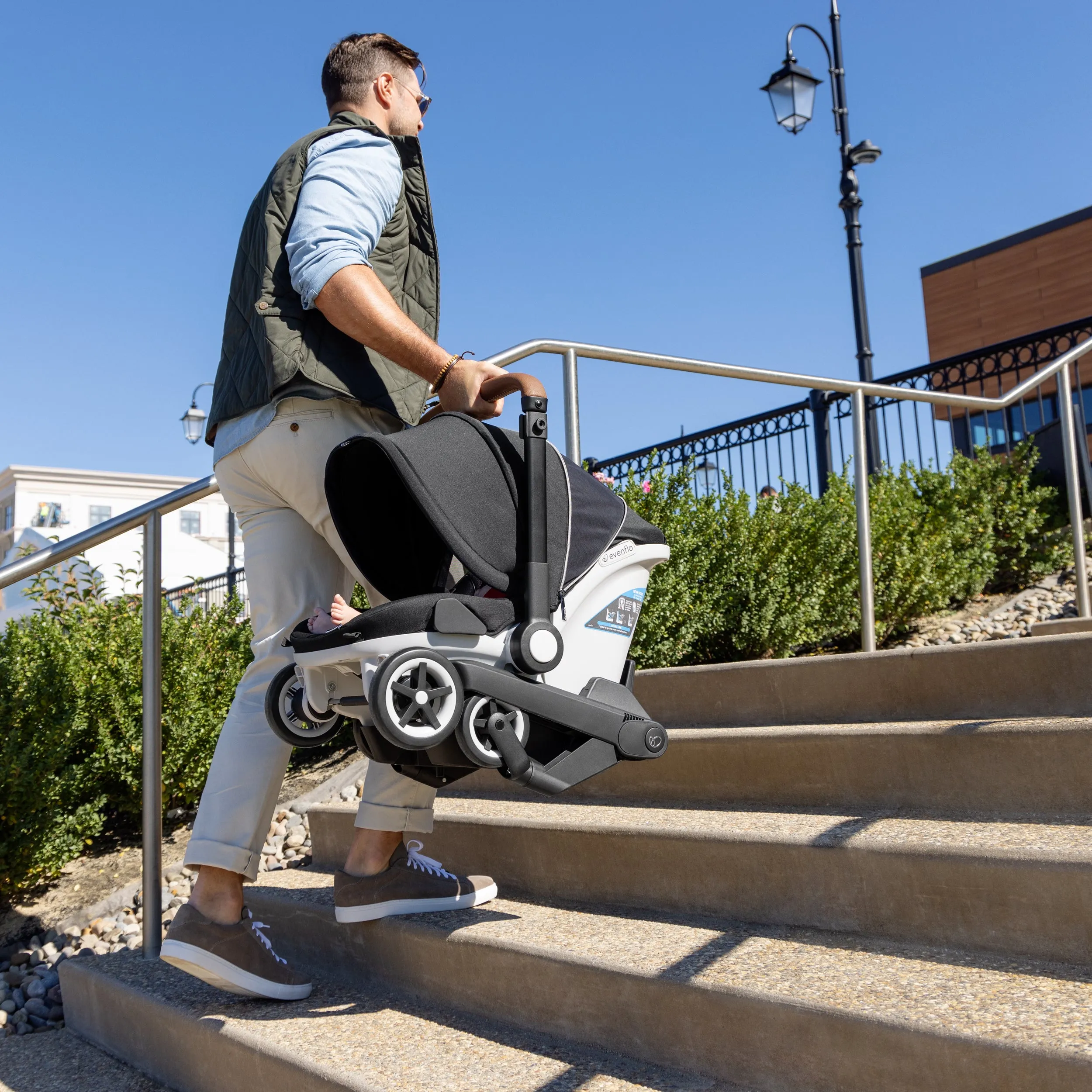 Evenflo Gold Shyft Dual Ride Travel System