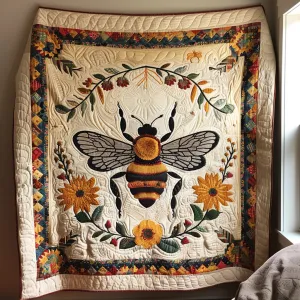 Golden Bee Quilted Blanket NCU0NT006