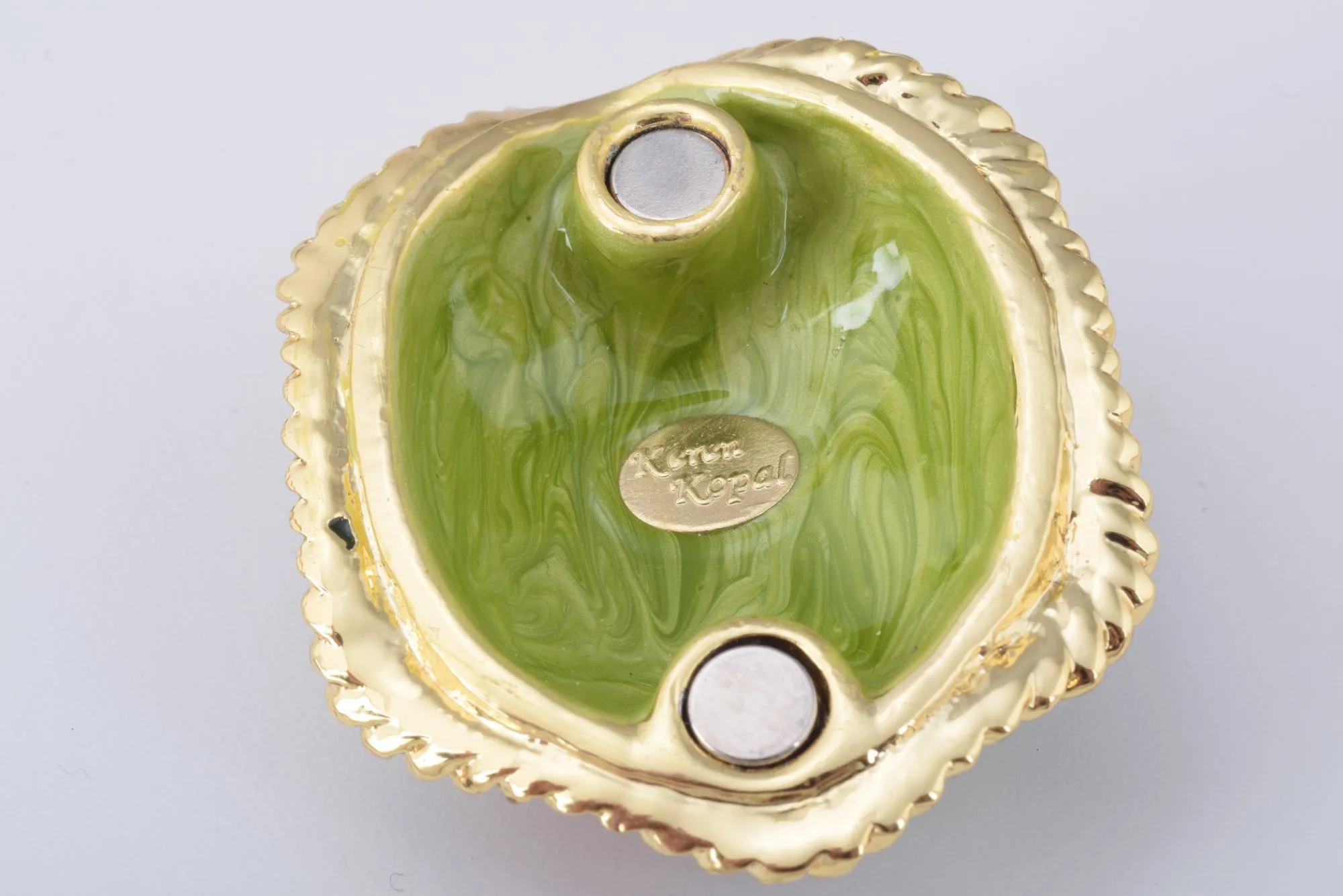 Green Shell Golden Turtle