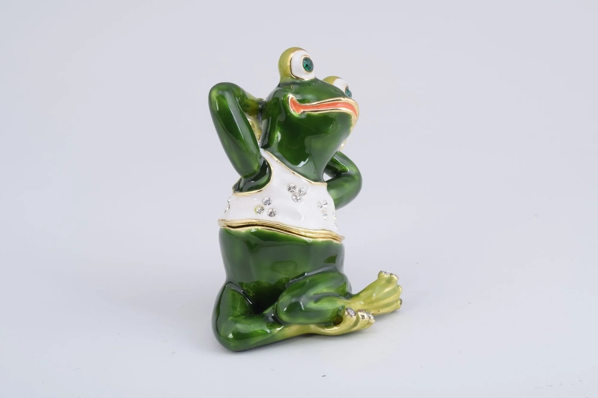 Gymnastic Frog with a White Shirt