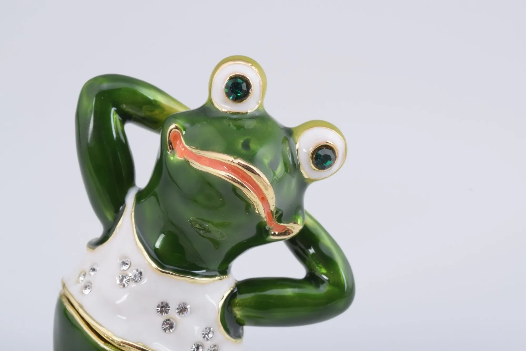Gymnastic Frog with a White Shirt
