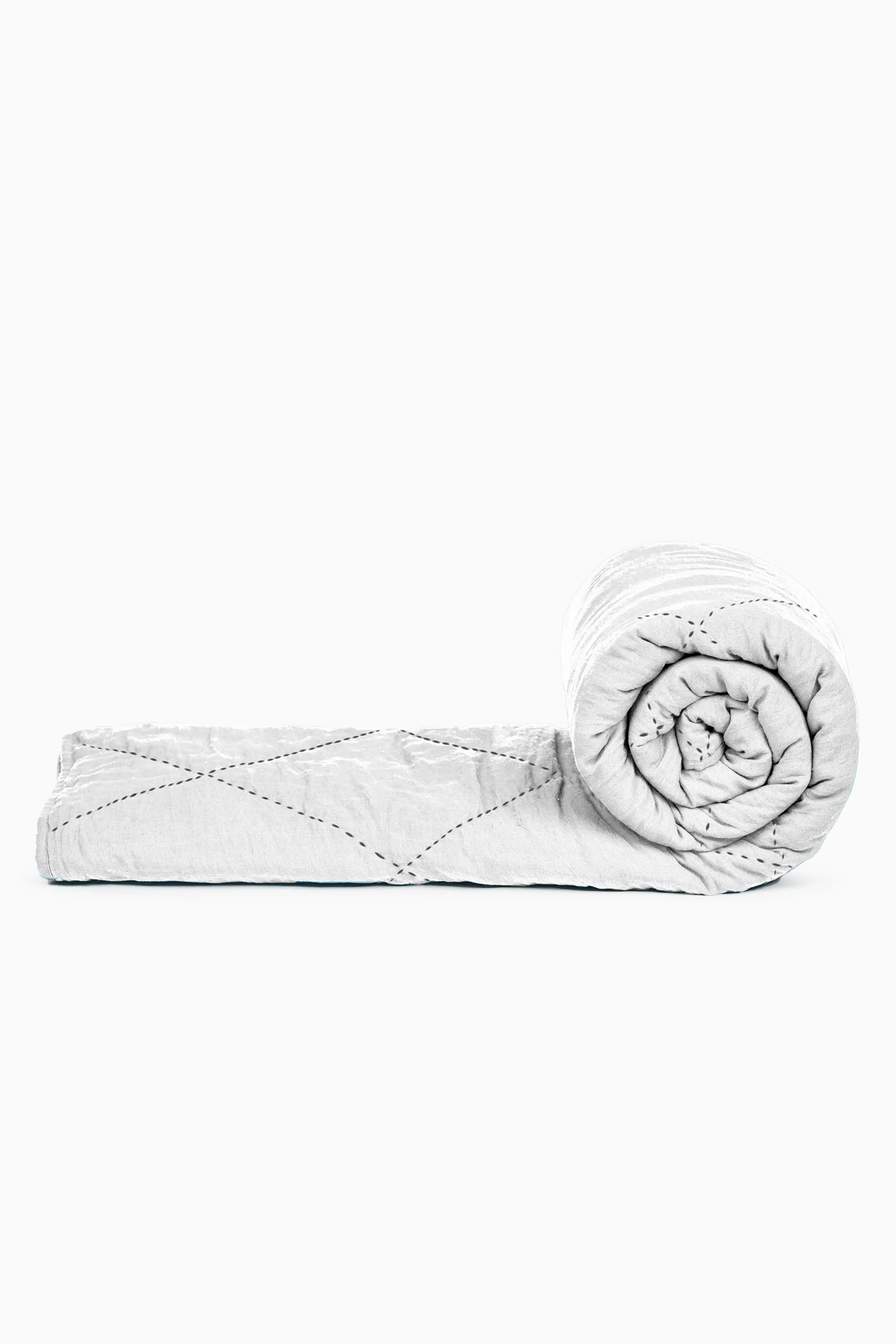 Linen Vibrant Hand Quilted Quilt-Angora White