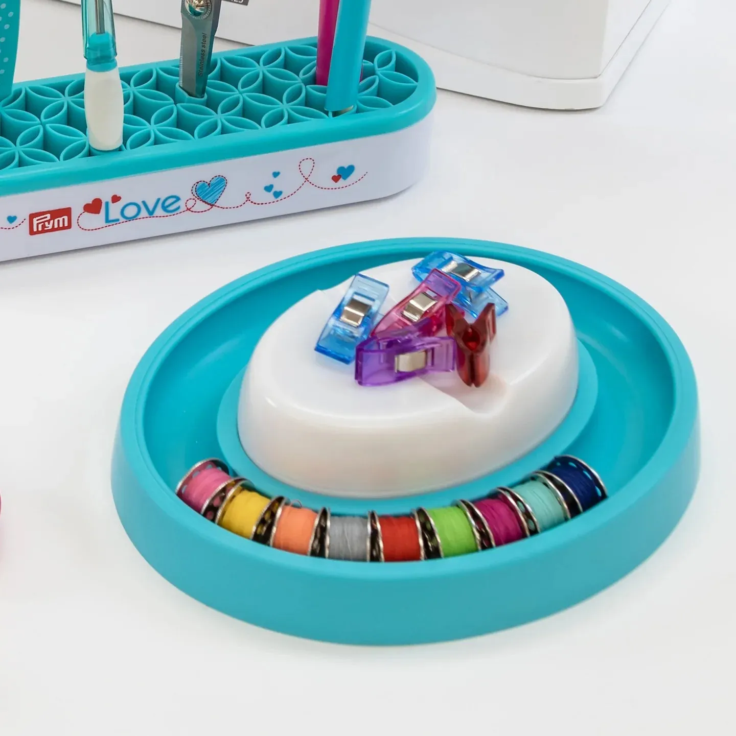 Magnetic Pin Cushion with Bobbin Ring