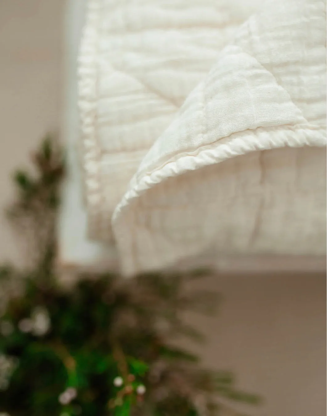 NEW GRAIN QUILTED BLANKET || TWIN