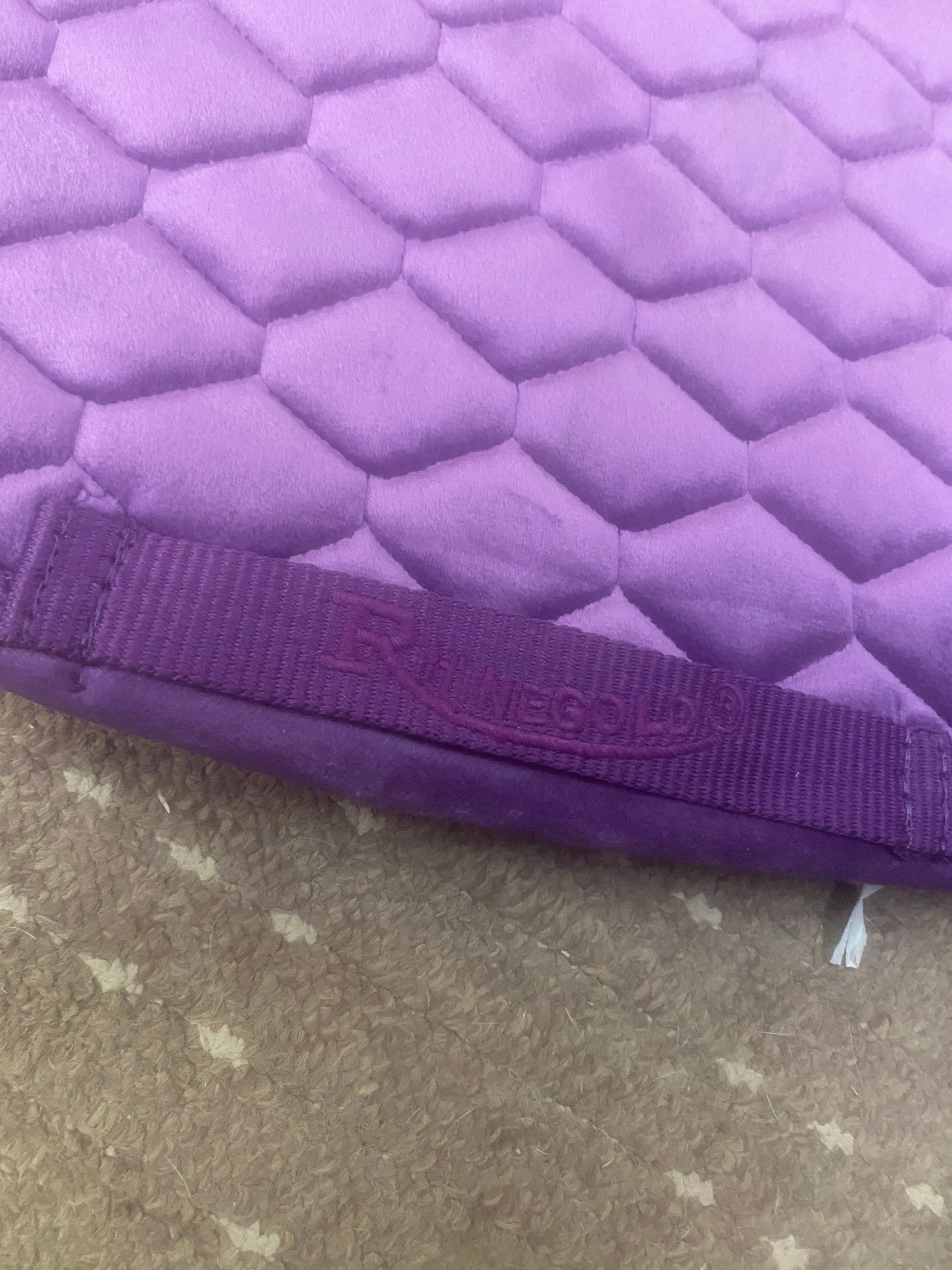 New rhinegold velvet hexagon saddle pad FREE POSTAGE🟢