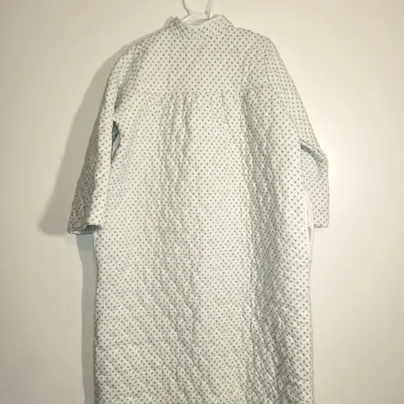 New Vermont Country Store Quilted Floral House Coat Medium