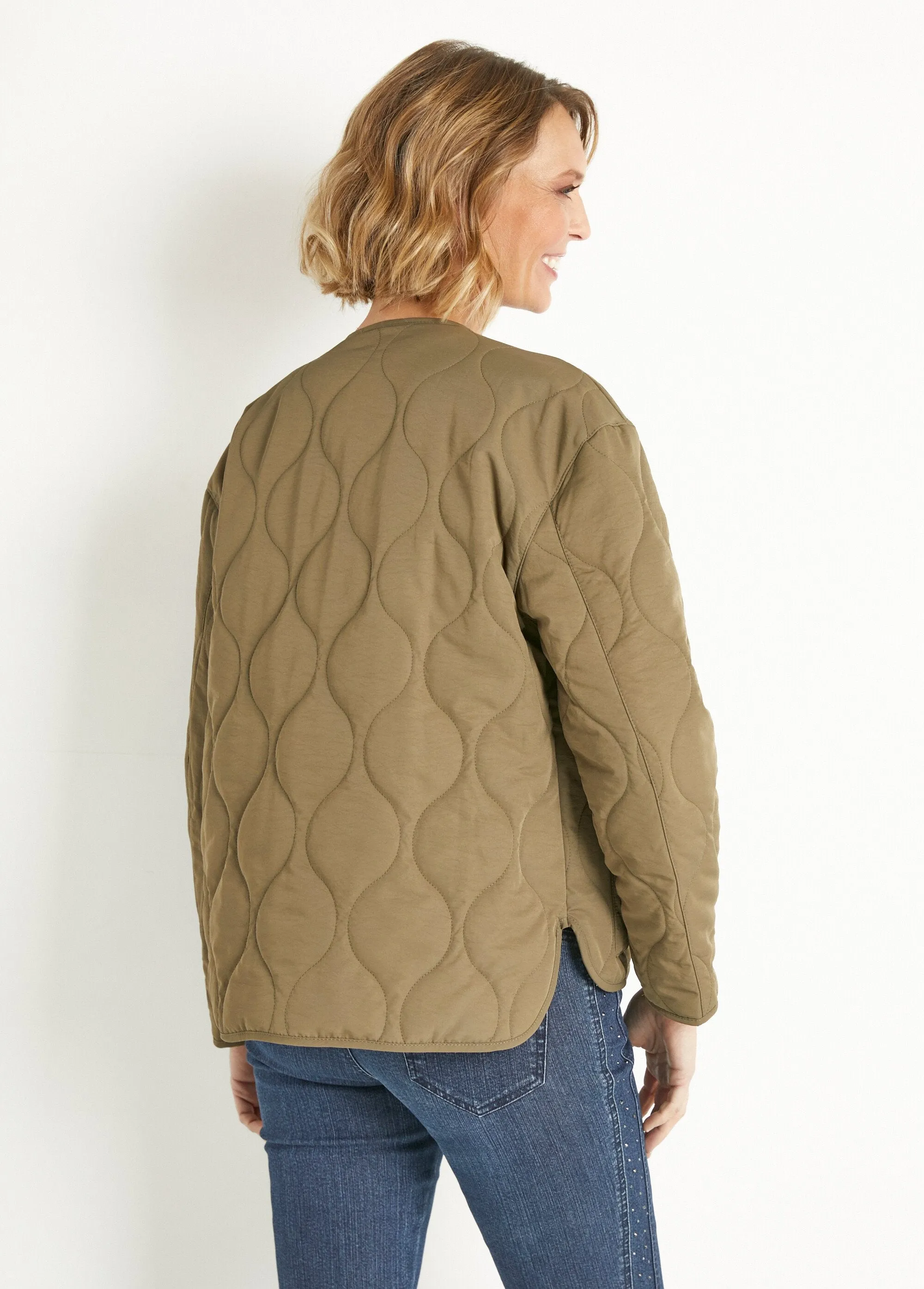 Plain quilted jacket with zipper and topstitching