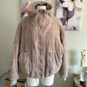 POL Women’s Jacket Size Medium