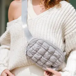 Puffer Crossbody Light Gray