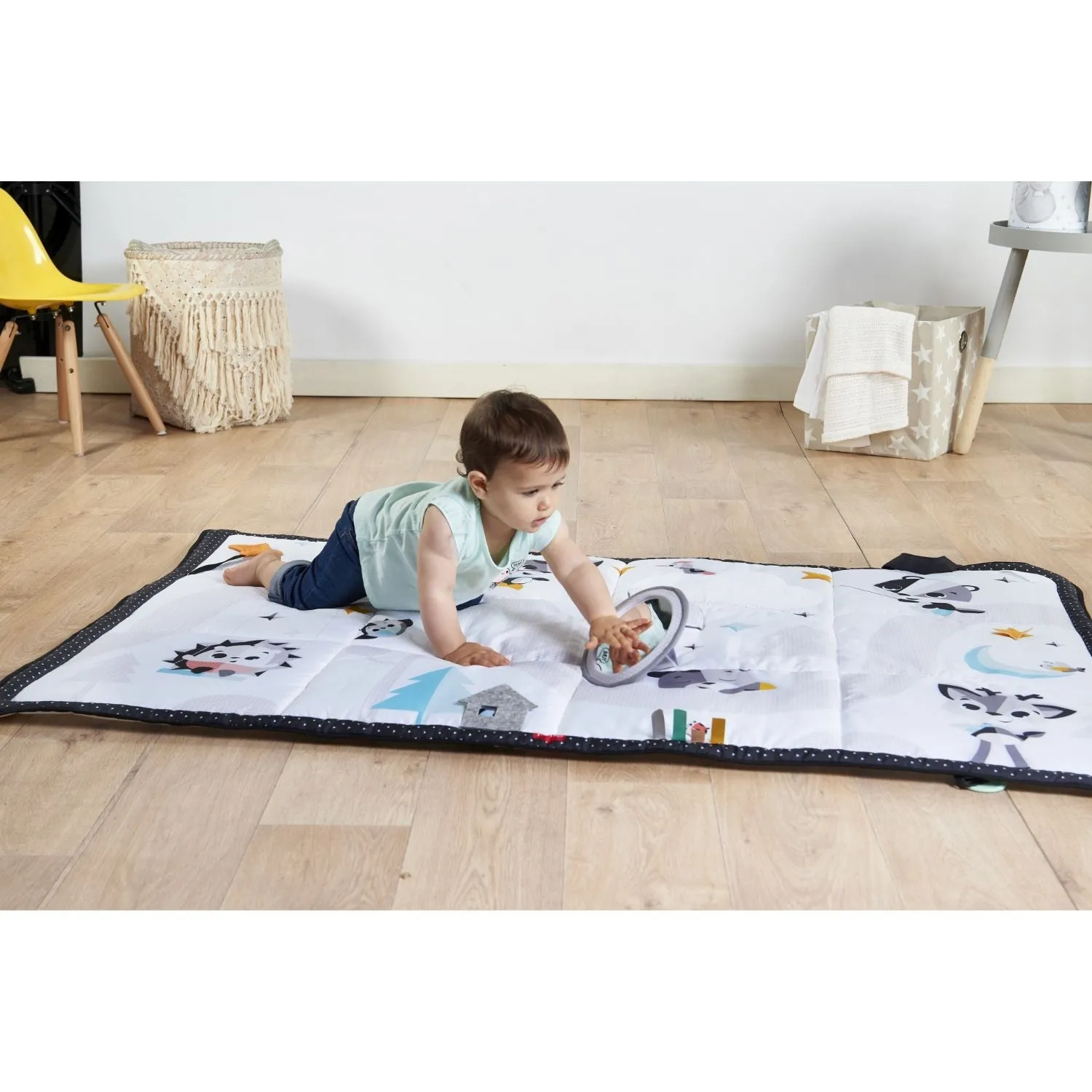 Tiny Love Magical Tales Black & White Supermat