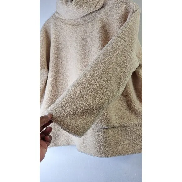 TUCKERNUCK Rollins Cream Fleece Turtleneck Pullover Sweater Women's M Gorpcore