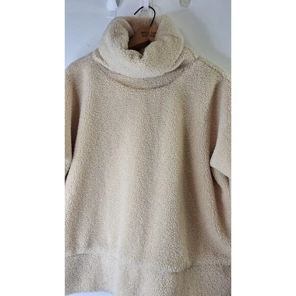 TUCKERNUCK Rollins Cream Fleece Turtleneck Pullover Sweater Women's M Gorpcore