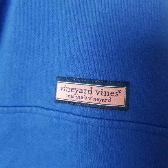 Vineyard Vines color block sweatshirt size…
