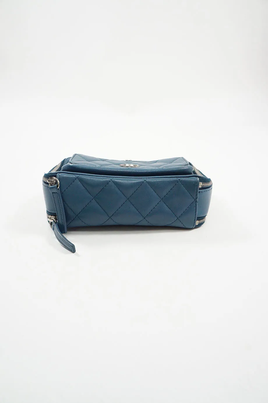 [WB5165] Chanel | Cross-Body Bag