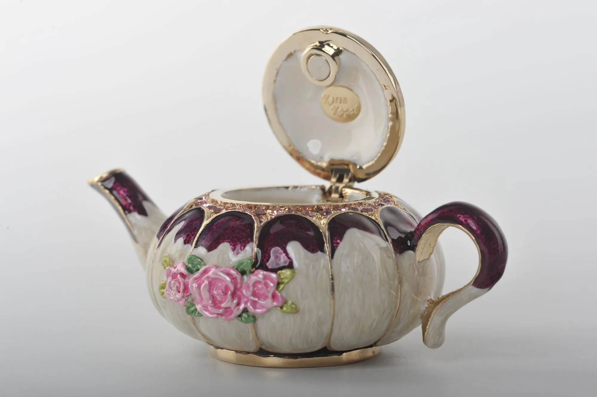 White Teapot with Pink Roses